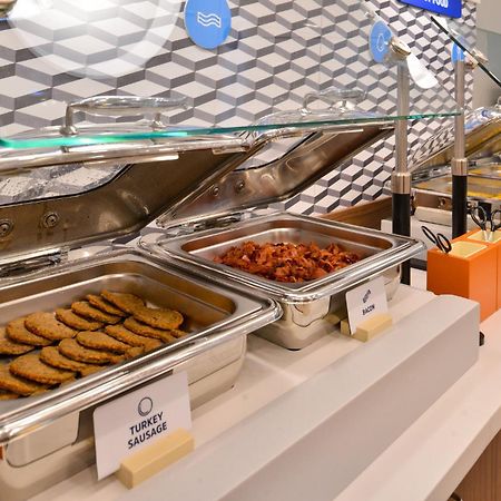 Holiday Inn Express & Suites - Effingham By Ihg Екстериор снимка