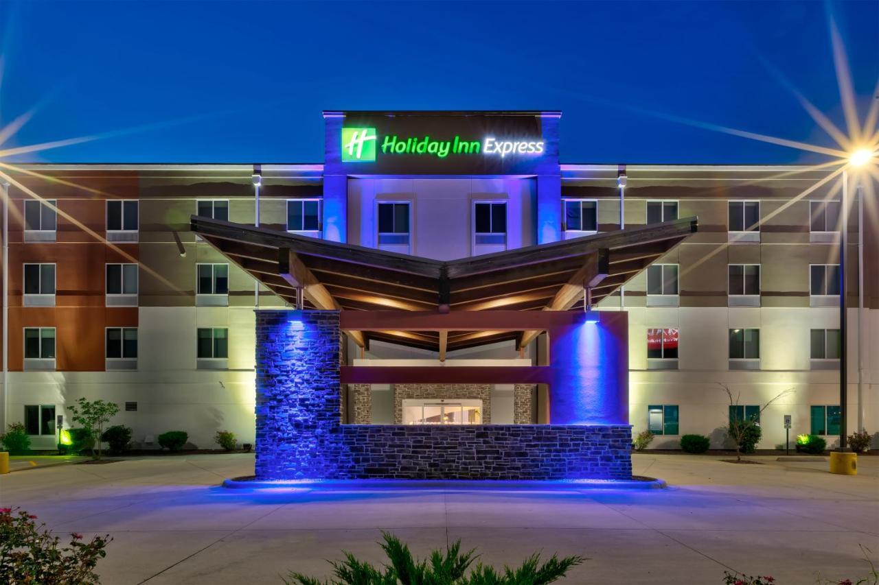 Holiday Inn Express & Suites - Effingham, An Ihg Hotel Екстериор снимка
