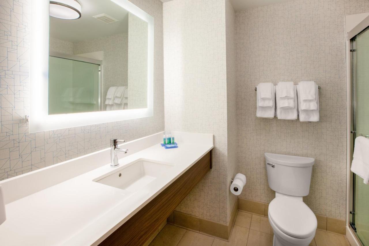 Holiday Inn Express & Suites - Effingham By Ihg Екстериор снимка