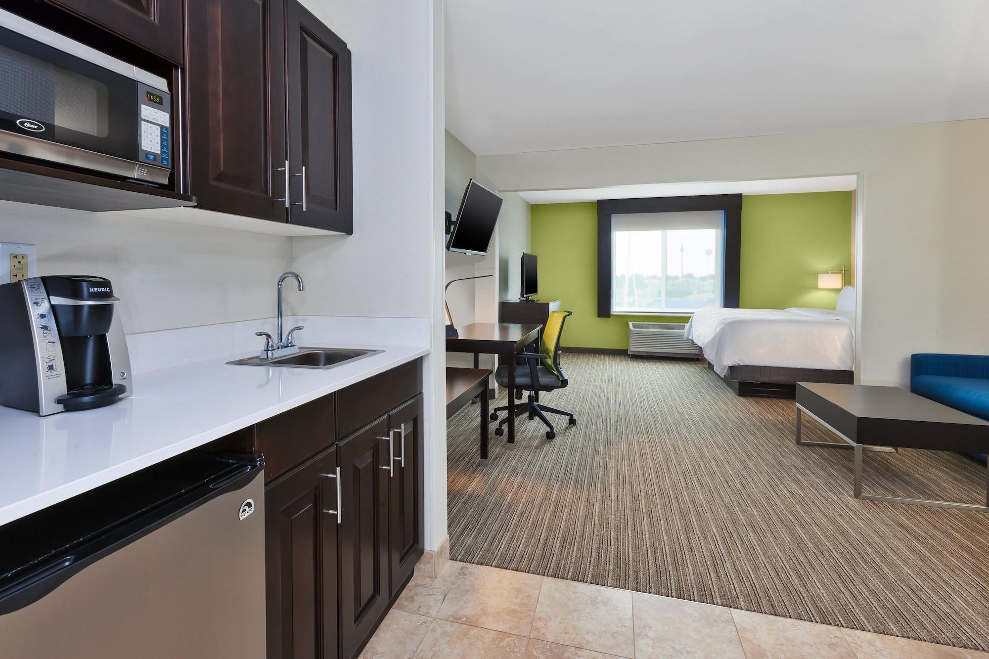 Holiday Inn Express & Suites - Effingham By Ihg Екстериор снимка