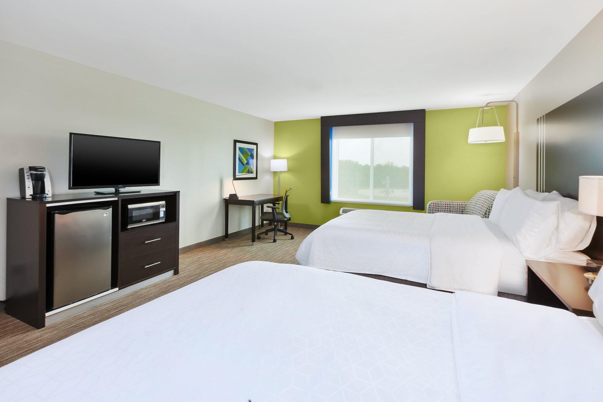Holiday Inn Express & Suites - Effingham By Ihg Екстериор снимка
